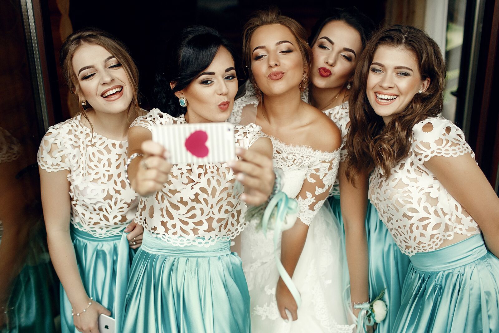 Should we - as Wedding Suppliers - embrace social media at weddings or discourage it?