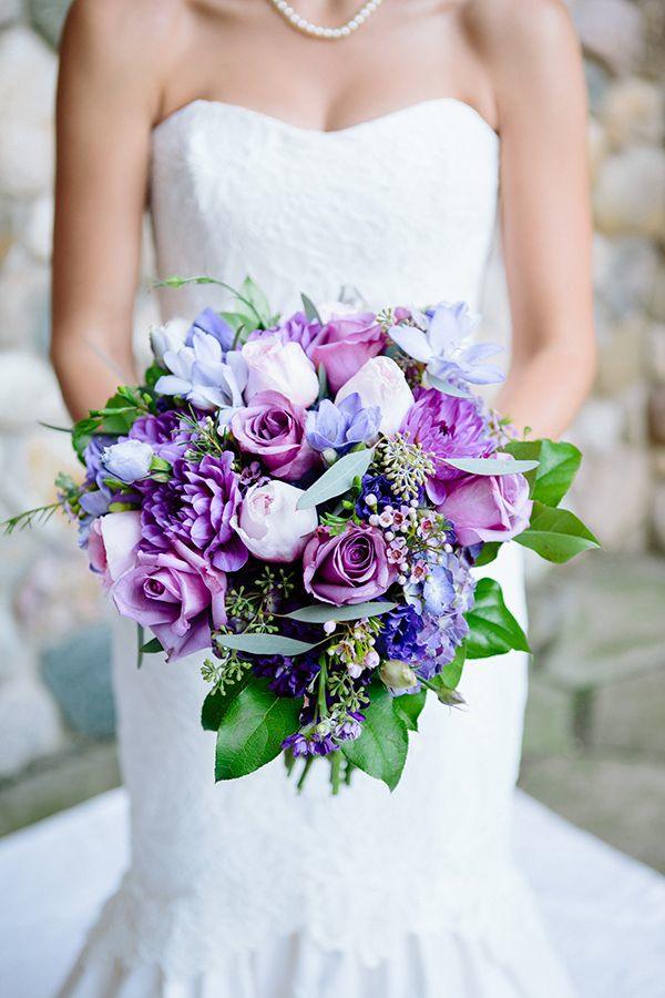 ultra violet wedding flowers